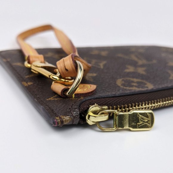 SOLD Louis Vuitton Monogram Pochette Wrist - Picture 4 of 9